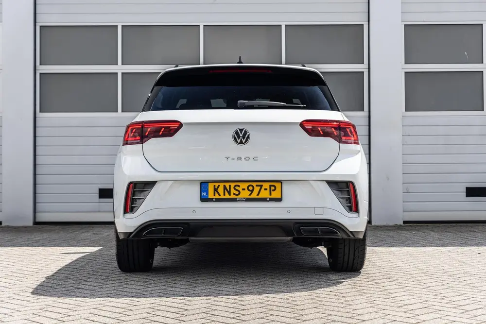 Volkswagen T-Roc 1.5 TSI 150pk DSG R-Line | Trekhaak | Stoel uit 2023, foto 10