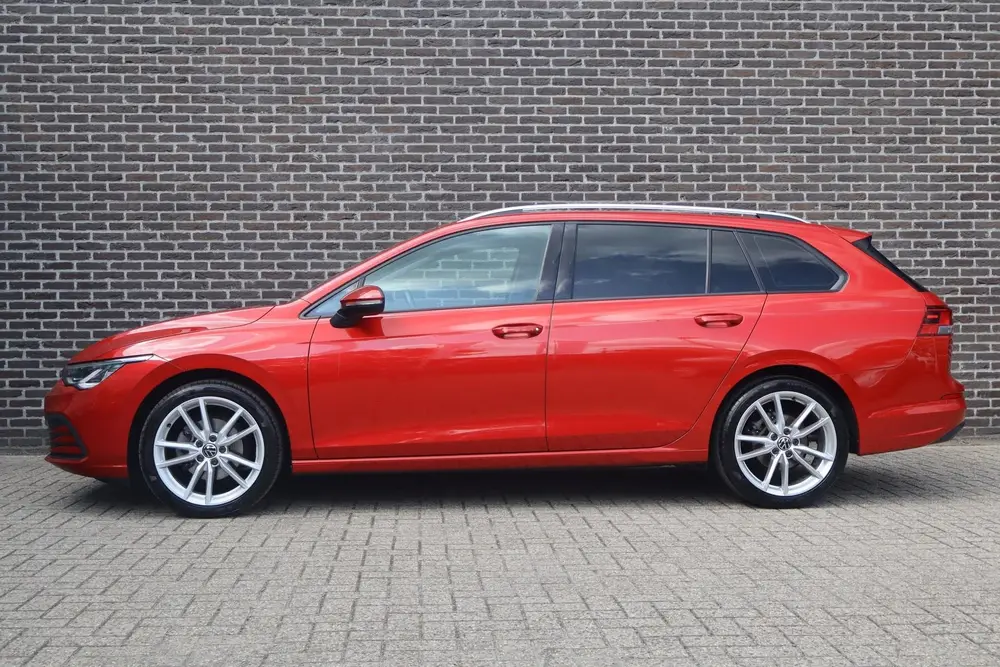 Volkswagen Golf Variant 1.0 eTSI 110pk DSG Life | Navigatie uit 2022, foto 12
