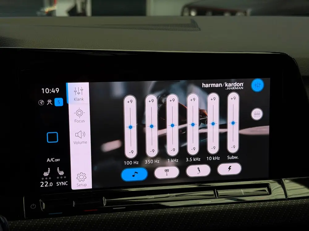 Volkswagen Golf Variant 1.5 eTSI 3x R-Line CarPlay Panorama uit 2023, foto 10