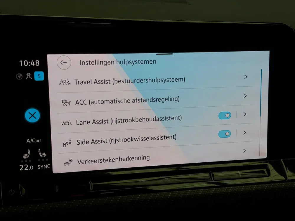 Volkswagen Golf Variant 1.5 eTSI 3x R-Line CarPlay Panorama uit 2023, foto 12