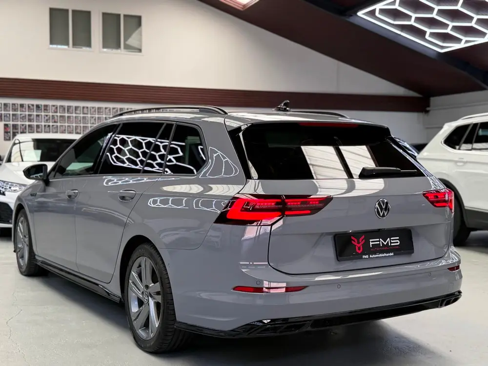 Volkswagen Golf Variant 1.5 eTSI 3x R-Line CarPlay Panorama uit 2023, foto 14