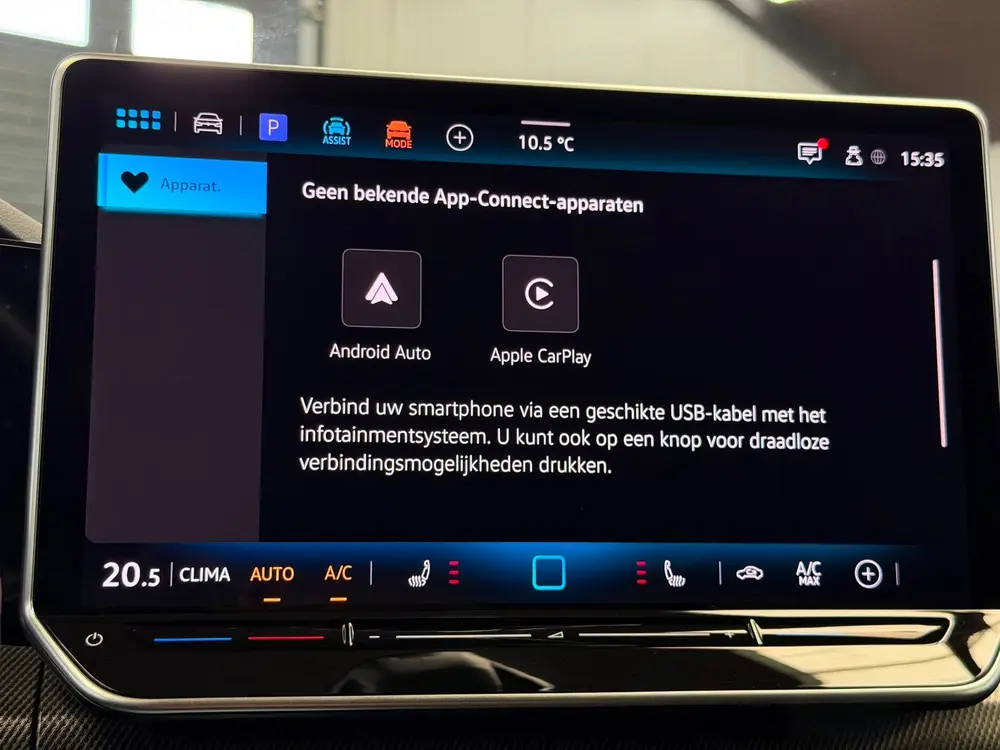 Volkswagen Golf 1.5 TSI 3x R-Line Facelift CarPlay Camera uit 2025, foto 13