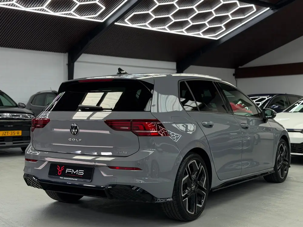 Volkswagen Golf 1.5 TSI 3x R-Line Facelift CarPlay Camera uit 2025, foto 19