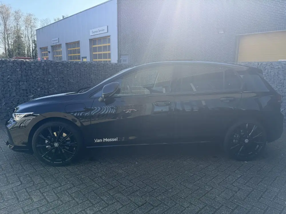 Volkswagen Golf 1.5 eHybrid Life Edition 204 PK | SOH 100% | uit 2026, foto 4