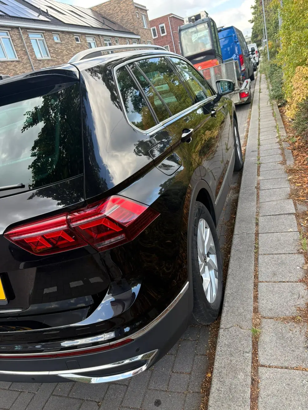 Volkswagen Tiguan 1.5 TSI 150pk 2021 Zwart iQ.light uit 2021, foto 4