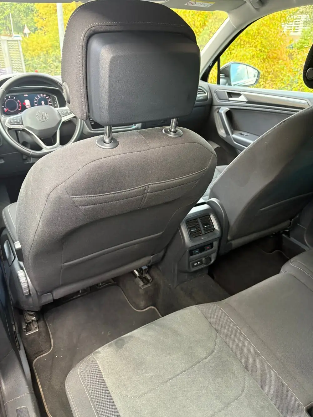 Volkswagen Tiguan 1.5 TSI 150pk 2021 Zwart iQ.light uit 2021, foto 6