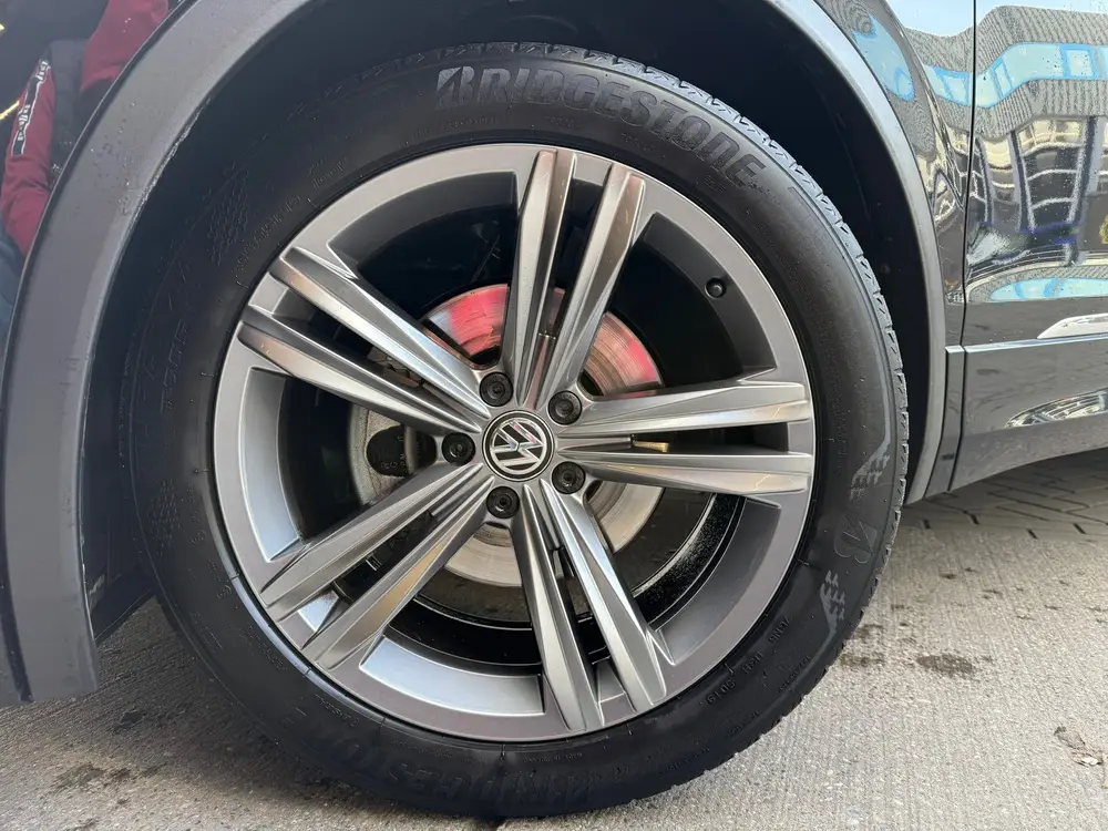 Volkswagen Tiguan 1.5 TSI ACT Highline Business R Pano Massa uit 2020, foto 7