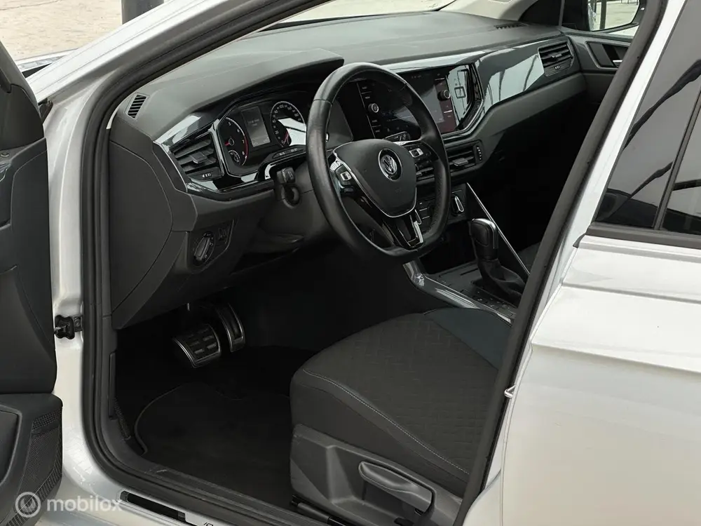 Volkswagen Polo 1.0 TSI IQ.DRIVE DSG/CARPLAY/DEALER.OH/BLIS uit 2019, foto 2