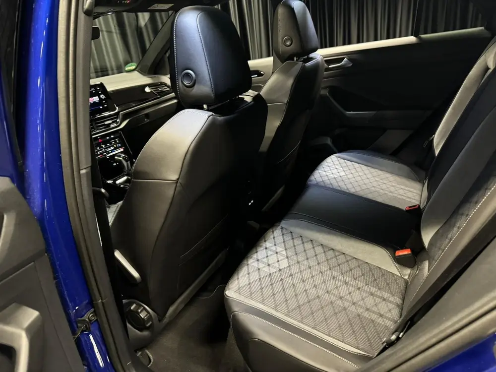 Volkswagen T-Roc 1.5 TSI R-Line Blackstyle|Pano|Camera|Navi| uit 2024, foto 4