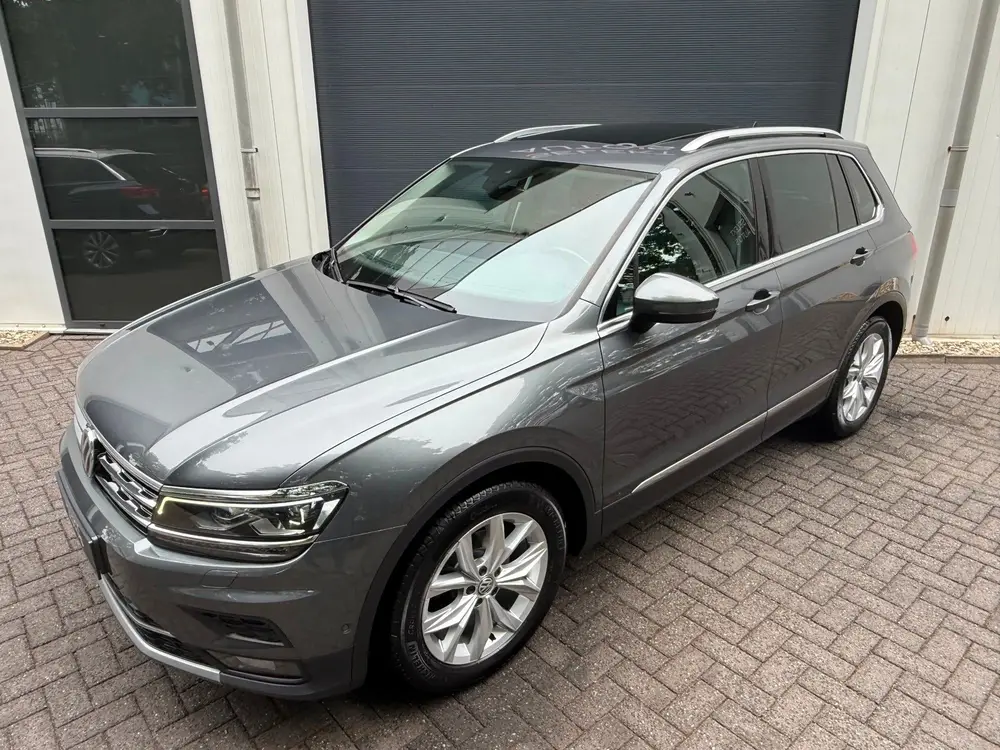 Volkswagen Tiguan 1.5 TSI ACT Highline 150 Pk DSG BTW Pano/V uit 2019, foto 3