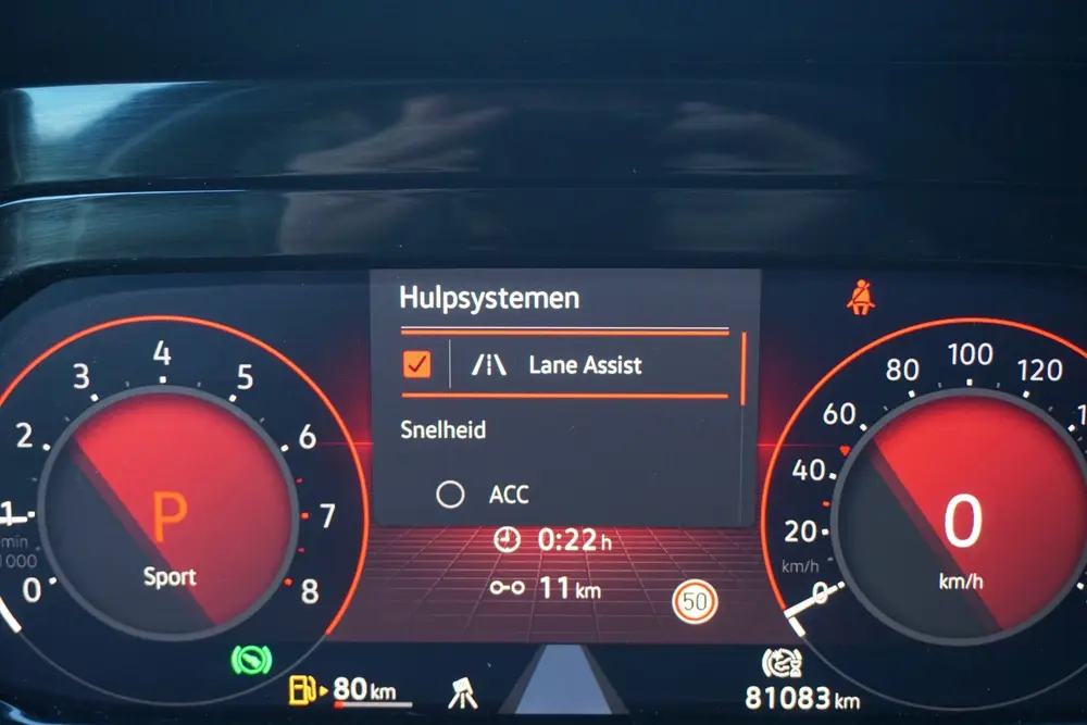 Volkswagen Golf 1.5 eTSI DSG R-Line Camera | ECC | Stoelverw uit 2022, foto 17