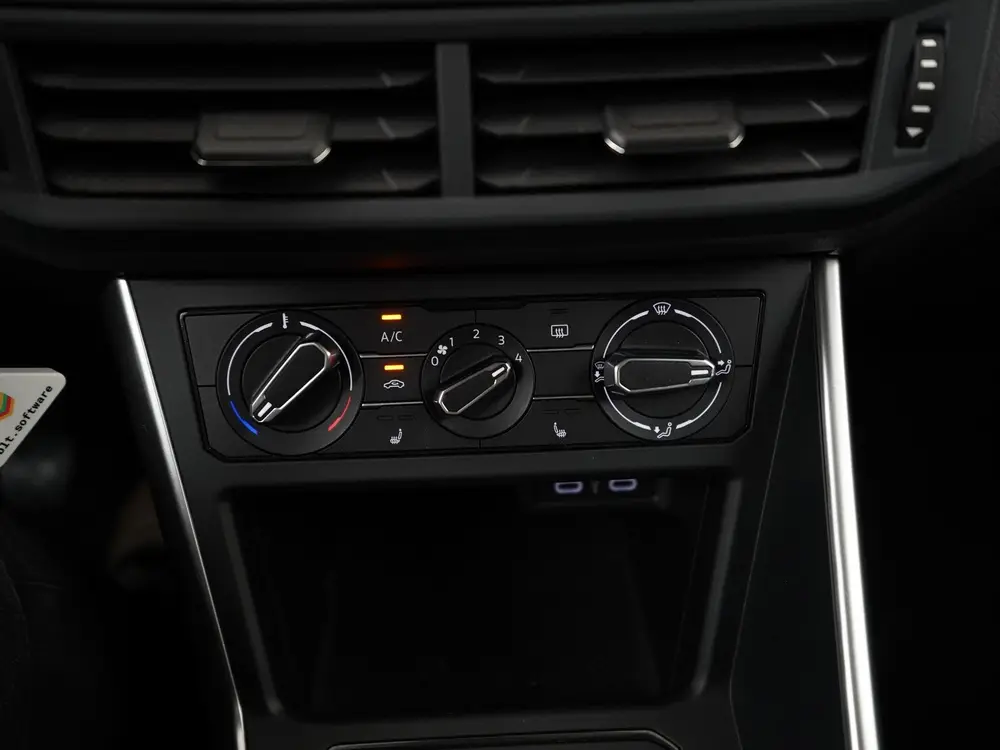 Volkswagen Polo 1.0 TSI Life | Navigatie | Stoelverwarming | uit 2023, foto 11