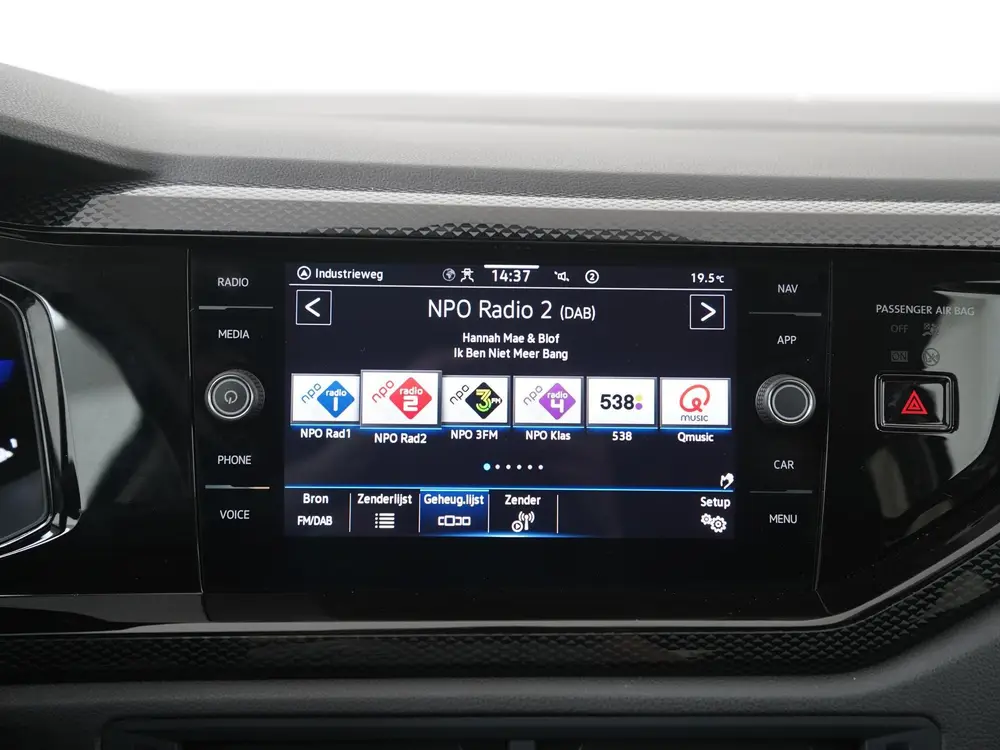 Volkswagen Polo 1.0 TSI Life | Navigatie | Stoelverwarming | uit 2023, foto 14