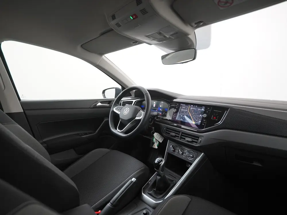 Volkswagen Polo 1.0 TSI Life | Navigatie | Stoelverwarming | uit 2023, foto 2