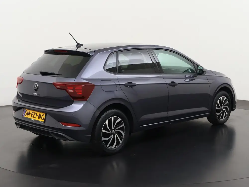 Volkswagen Polo 1.0 TSI Life | Navigatie | Stoelverwarming | uit 2023, foto 4