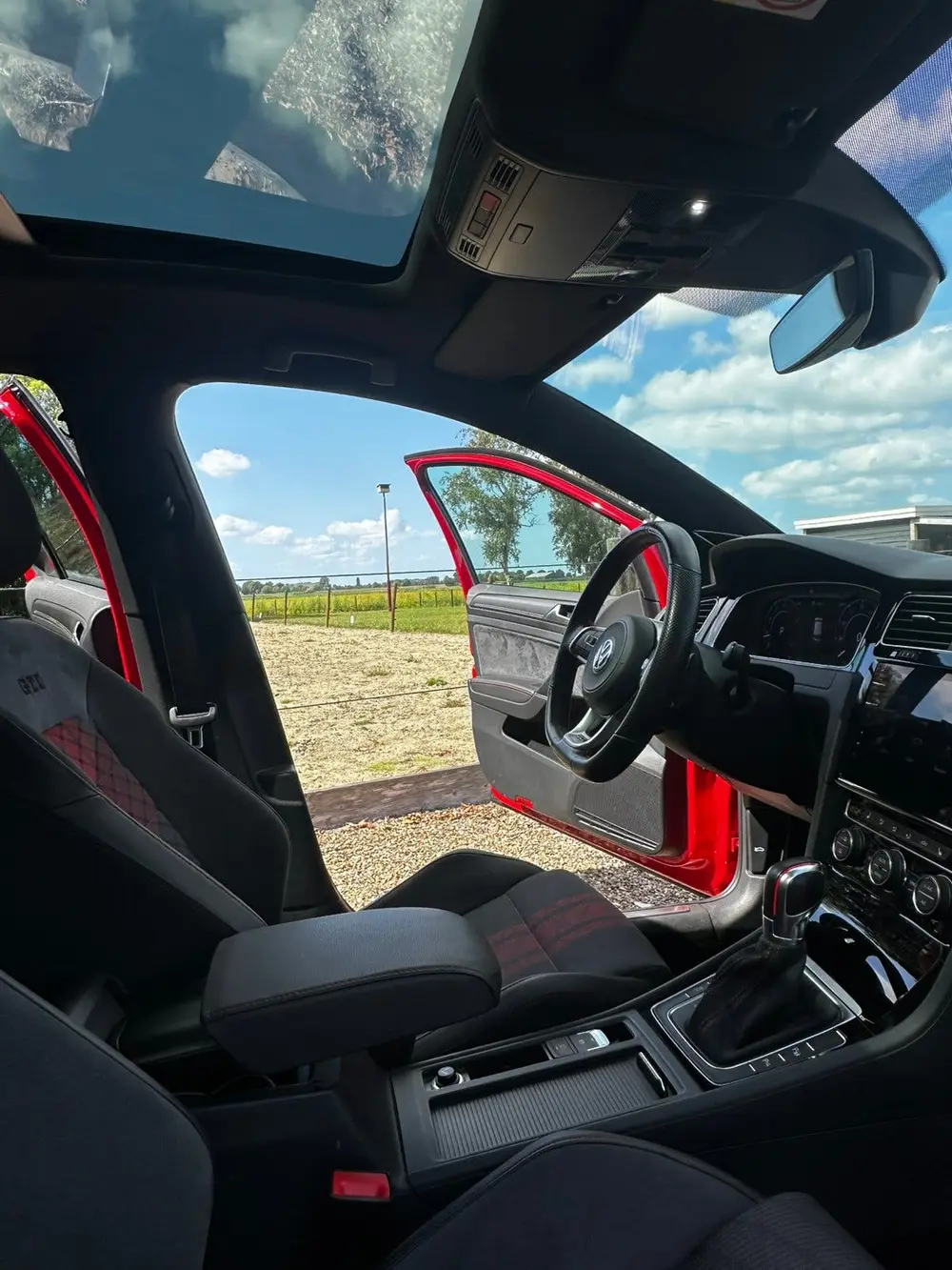 Volkswagen Golf VII Golf GTI TCR 2.0 TSI 290pk 7-DSG 2020 AKRA uit 2020, foto 17