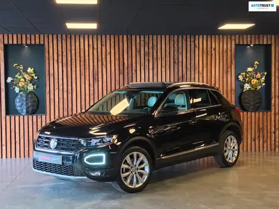 Volkswagen T-Roc 1.5 TSI Sport Business l Led l Pano l Virtu uit 2020
