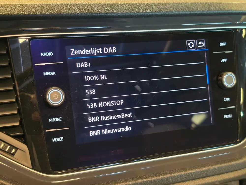 Volkswagen T-Roc 1.5 TSI Sport Business l Led l Pano l Virtu uit 2020, foto 17