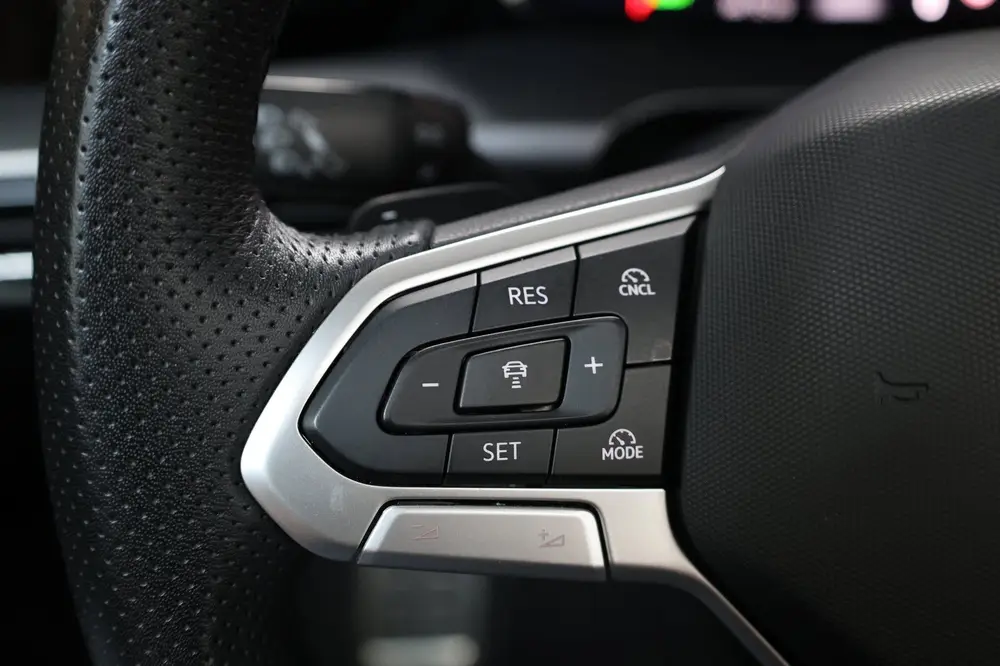 Volkswagen Golf 8.5 1.5 eTSI R-Line Edition IQ/VIRTUAL/SFEER uit 2025, foto 15
