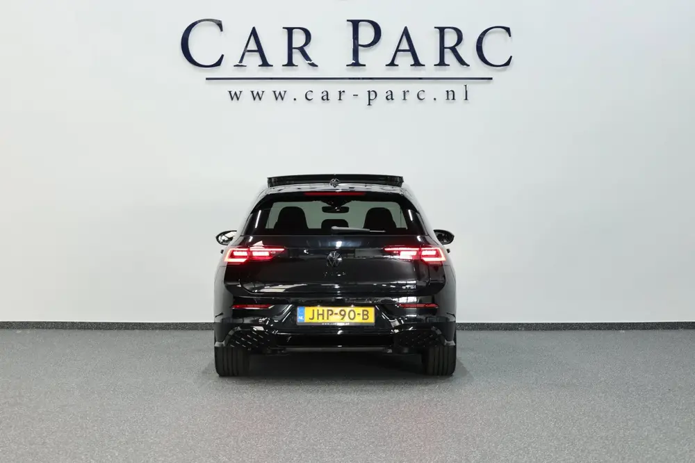 Volkswagen Golf 8.5 1.5 eTSI R-Line Edition IQ/VIRTUAL/SFEER uit 2025, foto 6