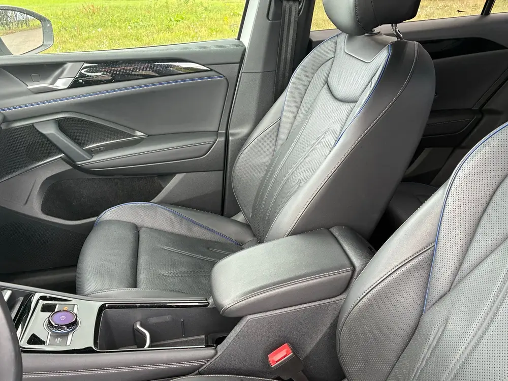 Volkswagen Tiguan 1.5 Ehybrid 272 pk 18500 km bj 2025 Wit uit 2025, foto 8