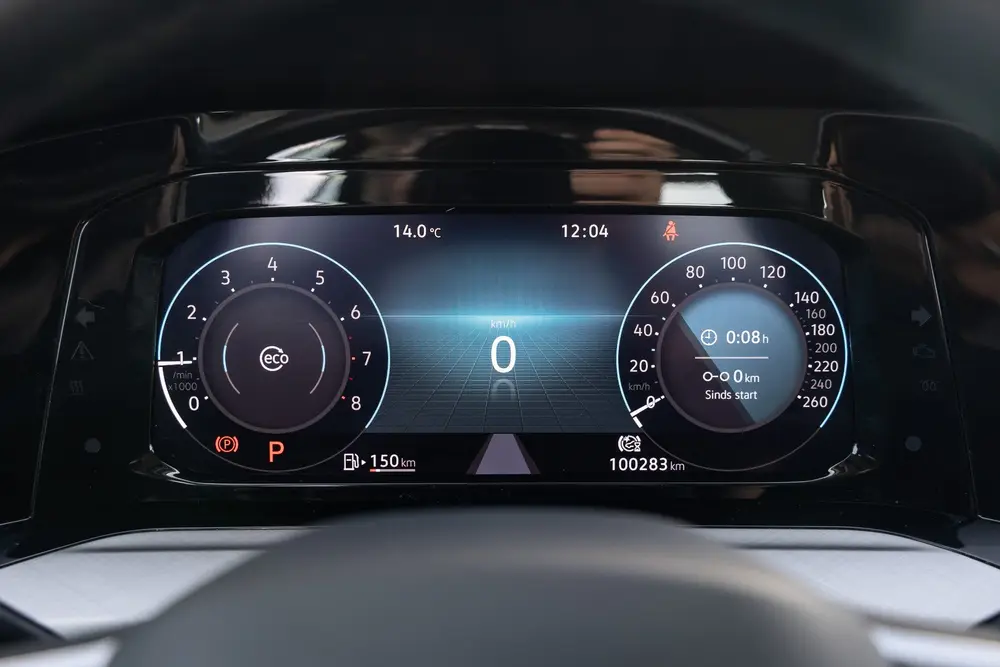 Volkswagen Golf 1.0 eTSI Life Bns Adaptive cruise | PDC | di uit 2023, foto 4