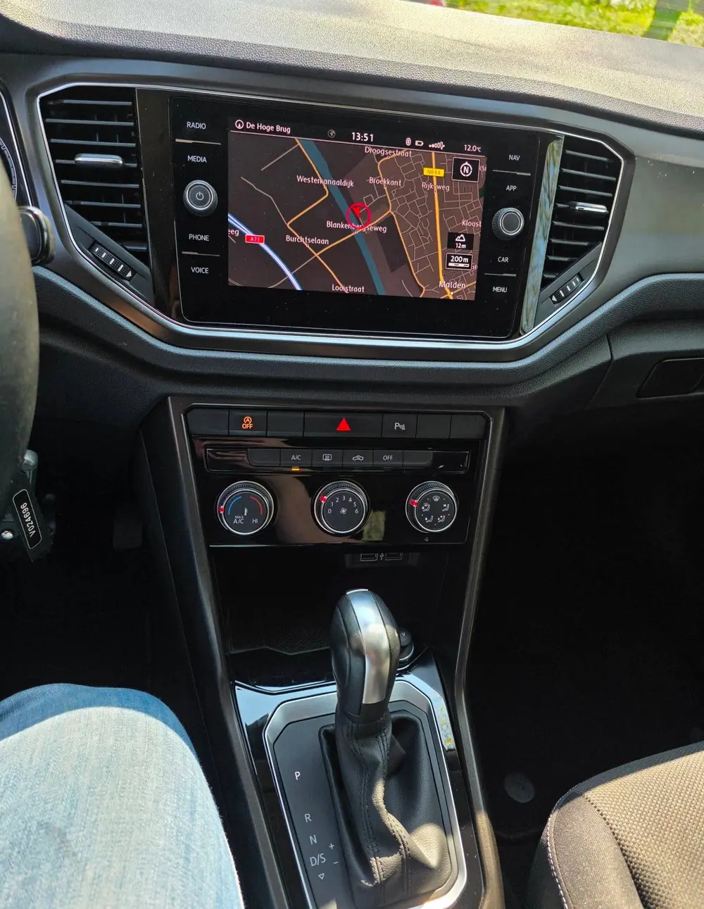 Volkswagen T-Roc 1.5 TSI Style Business Automaat - BTW Auto uit 2019, foto 8