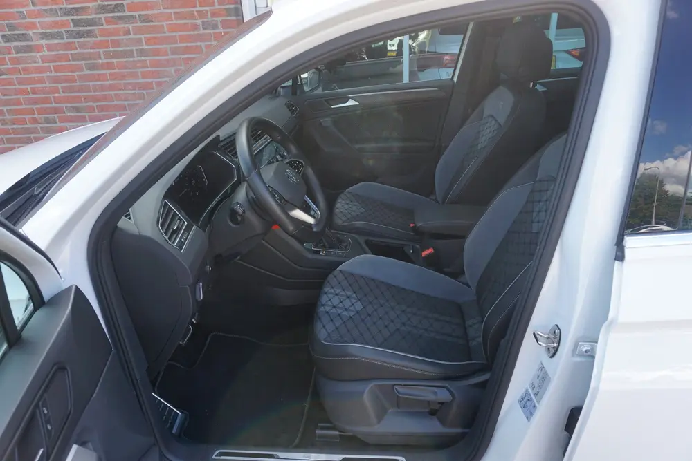 Volkswagen Tiguan 1.4 TSI eHybrid R-Line Business+ Trekhaak uit 2022, foto 6