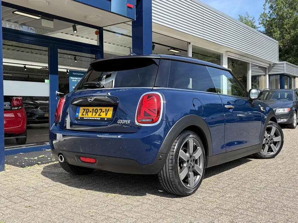 Mini 3-Deurs 1.5 Cooper 60 Years Edition / Automaat / NL-Aut uit 2019, foto 8