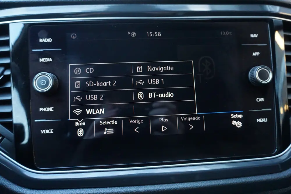 Volkswagen T-Roc 1.5 TSI DSG Sport Trekhaak | Digital dashbo uit 2019, foto 18