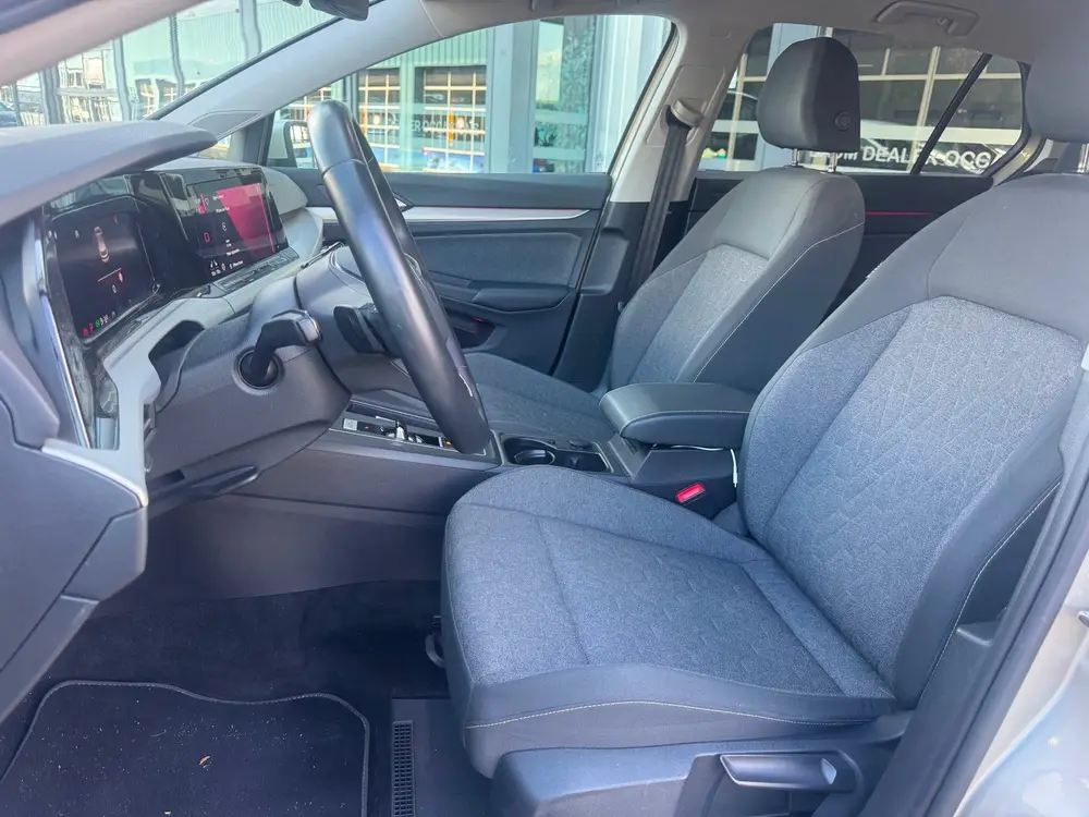 Volkswagen Golf 1.5 eTSI Move Airco Cruise Lmv Camera Vele o uit 2024, foto 3