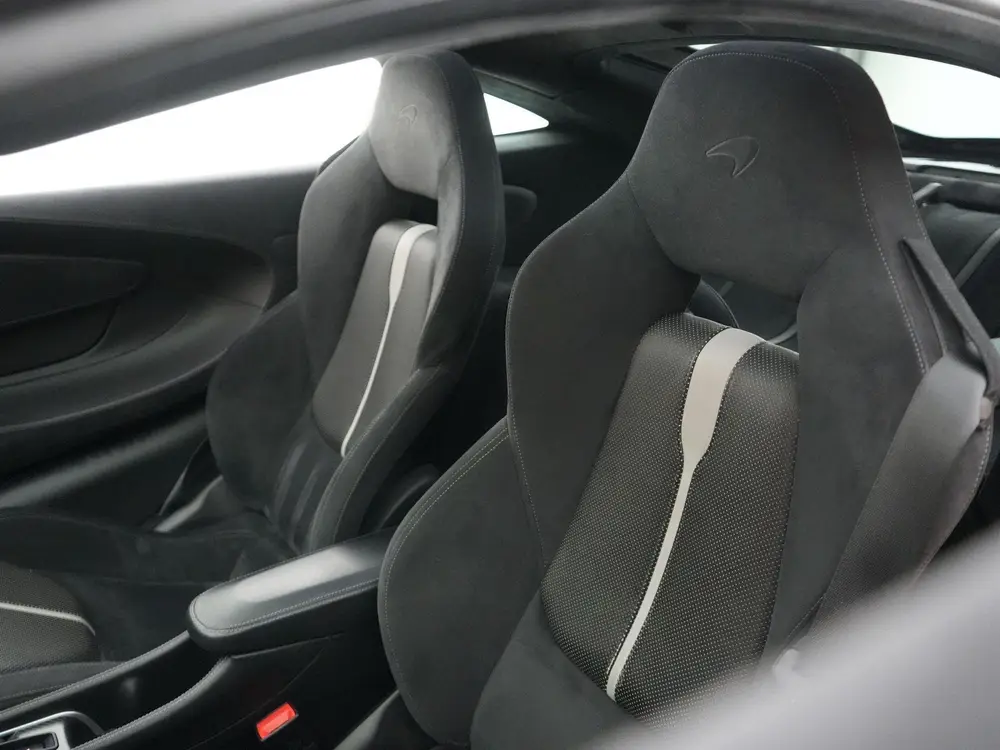 McLaren 570GT 3.8 570pk |luchtvering|Bowers&Wilkins|neus lif uit 2019, foto 9