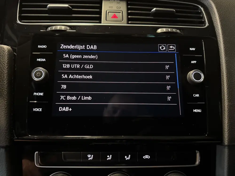 Volkswagen Golf 1.0 TSI Comfortline 85 KW 6 bak Navigatie Cr uit 2020, foto 8