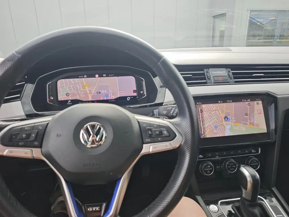 Volkswagen Passat Variant Passat 1.4 TSI Phev 218pk 6-DSG 2020 Bruin uit 2020, foto 2