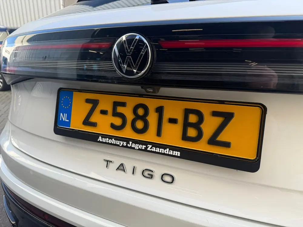 Volkswagen Taigo 1.5 TSI R-Line Business Pano Carplay Camera uit 2022, foto 11