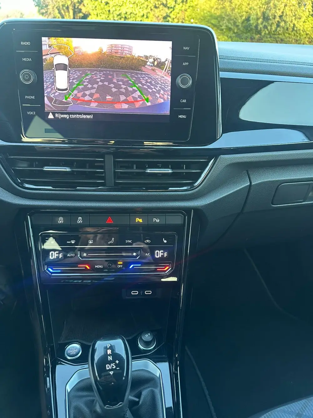 Volkswagen T-Roc 2.0 TSI 300pk 4Motion 7-DSG 2022 Akra uit 2022, foto 13