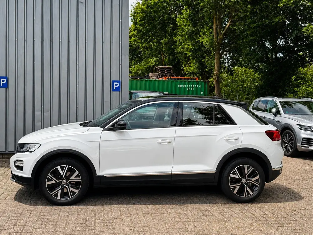 Volkswagen T-Roc 1.0 TSI Style / Zwart dak / CarPlay / Camer uit 2019, foto 2