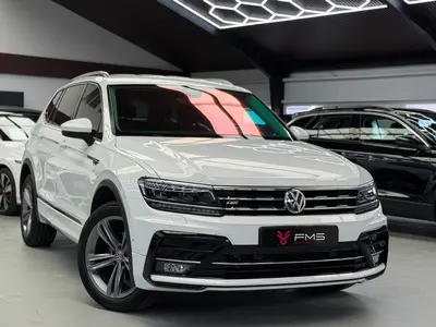 Volkswagen Tiguan Allspace 1.5 TSI R-Line CarPlay Camera 7p. uit 2020