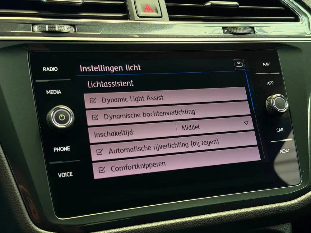Volkswagen Tiguan Allspace 1.5 TSI R-Line CarPlay Camera 7p. uit 2020, foto 18