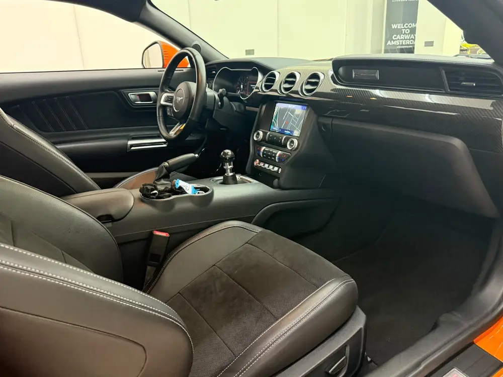Ford Mustang 5.0 V8 GT Performance Carbon Pack uit 2021, foto 9