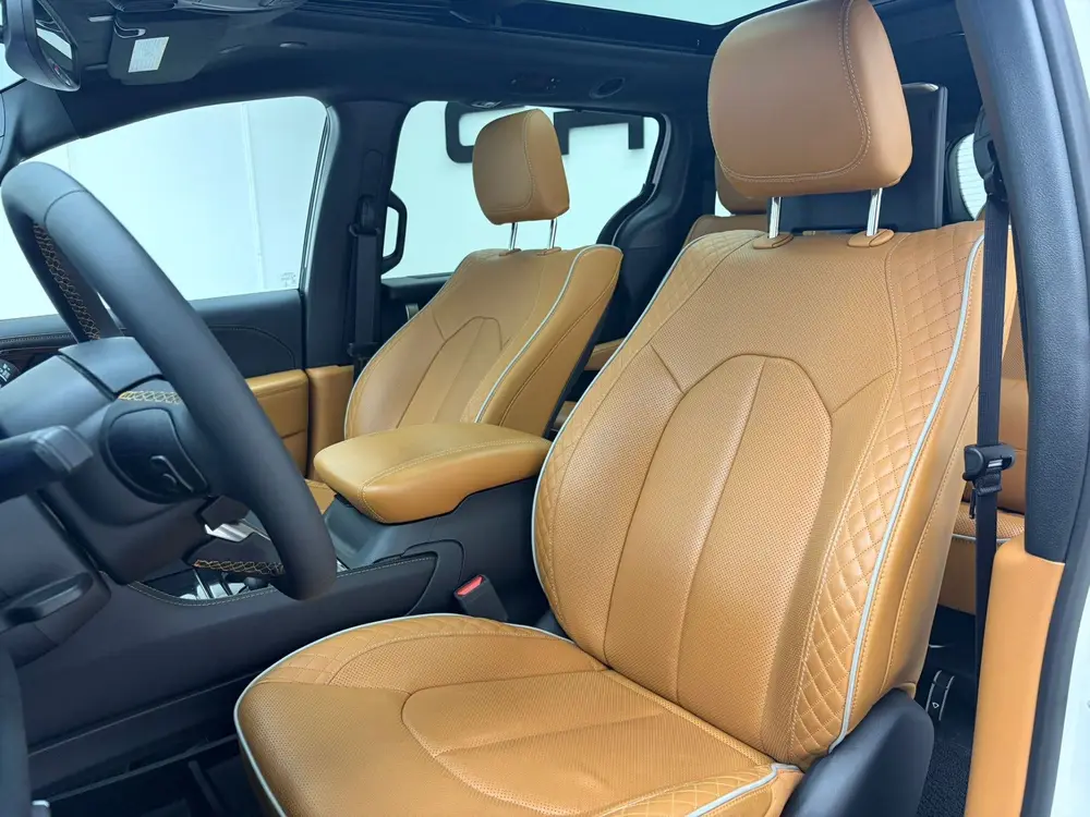 Chrysler Grand Voyager Pacifica 3.6 V6 Hybride Pinnacle uit 2023, foto 9