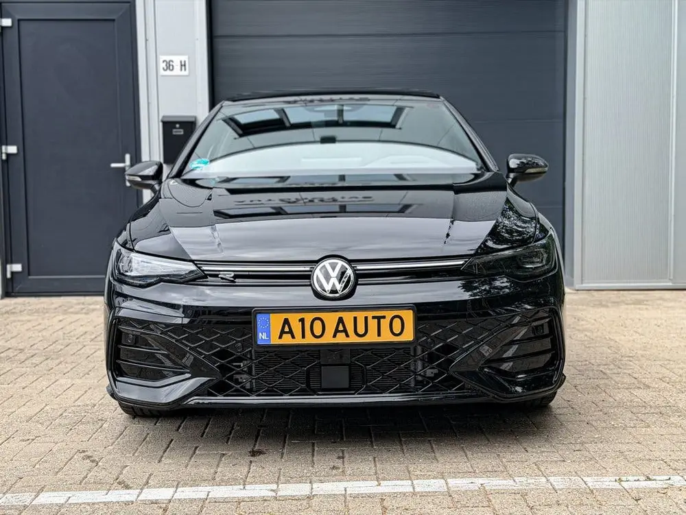 Volkswagen Golf 8.5 1.5 eTSI R-Line PANO | HUD | IQ LED uit 2025, foto 2