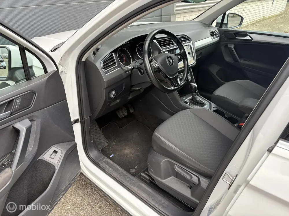 Volkswagen Tiguan 2.0 TSI 4Motion Highline / DAKSCHADE uit 2019, foto 8