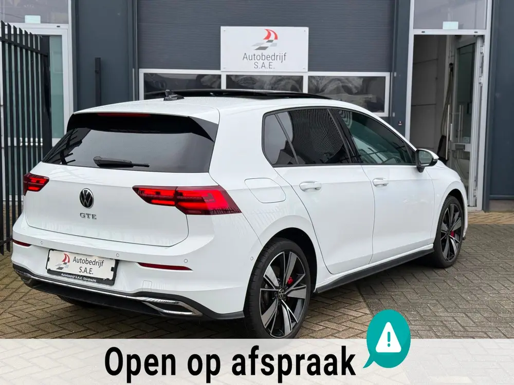 Volkswagen Golf 1.4 eHybrid GTE 245 pk IQ LIGHT PANO HUD SFE uit 2020, foto 4