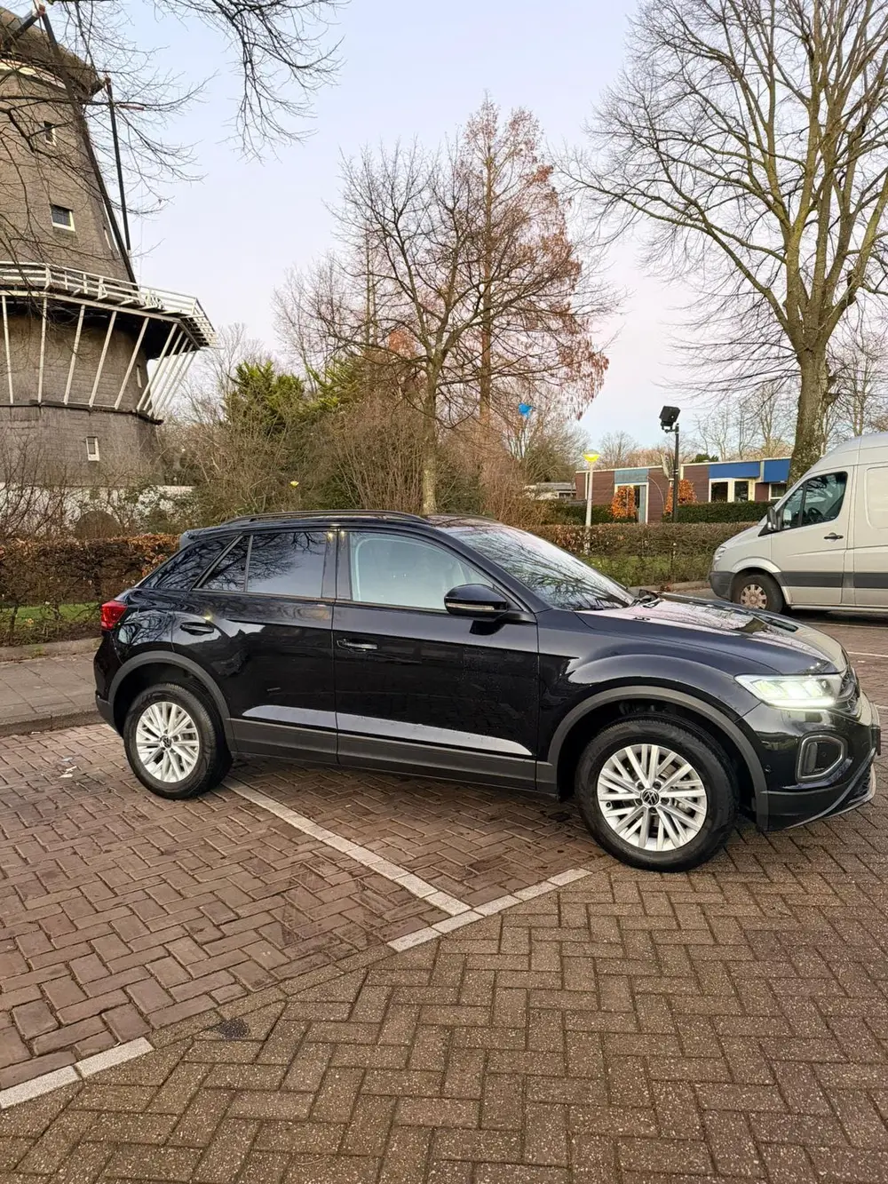 Volkswagen T-Roc 1.5 TSL 150 pk uit 2022, foto 2
