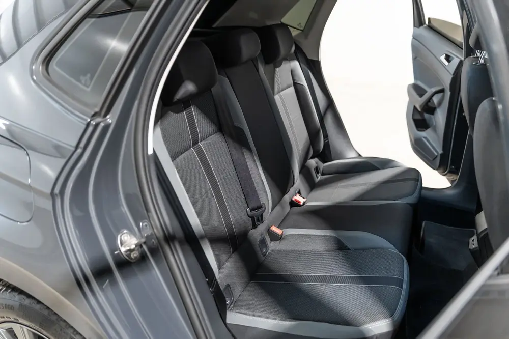 Volkswagen Polo 1.0 TSI Highline Business R DSG LED CLIMA CR uit 2019, foto 17