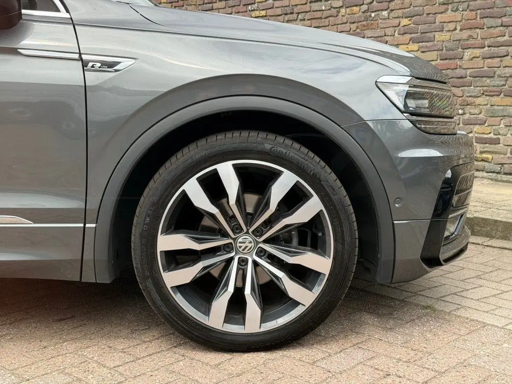 Volkswagen TIGUAN 1.5 TSI DSG R-Line Trekhaak 20 Inch Virtue uit 2019, foto 11