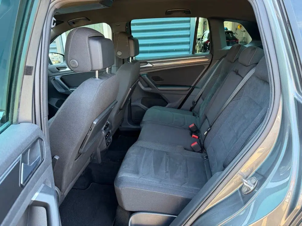 Volkswagen TIGUAN 1.5 TSI DSG R-Line Trekhaak 20 Inch Virtue uit 2019, foto 18