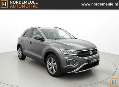 Volkswagen T-ROC 1.0 TSI LIFE. CARPLAY, ACC, NAVI uit 2022
