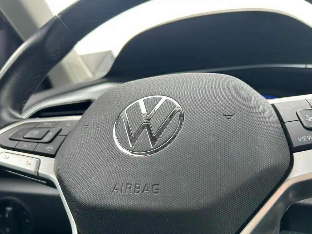 Volkswagen T-Roc 1.0 TSI LIFE. CARPLAY, ACC, NAVI uit 2022, foto 15